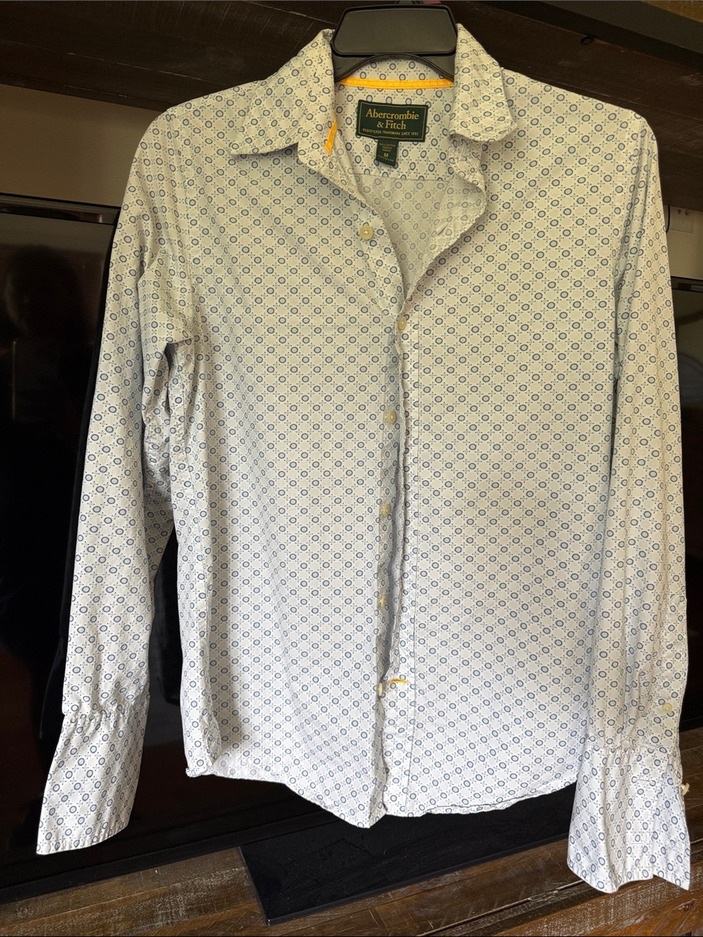 Abercrombie & Fitch Button-Up Shirt with Blue Geometric Print Men’s Medium